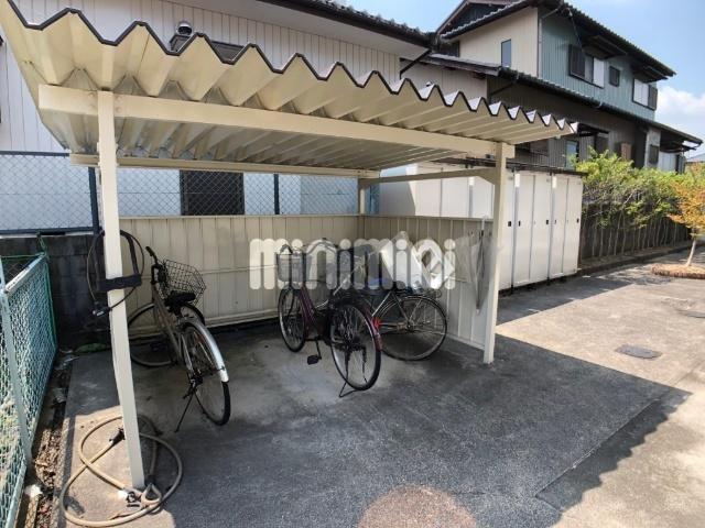 ラークハイツ