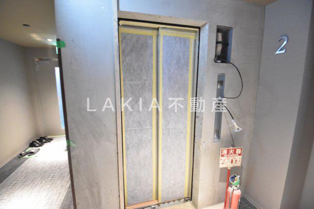 ワールドアイ難波南PORTA