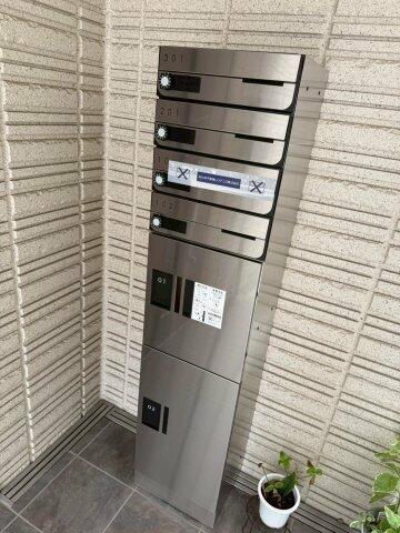 ウィステリア
