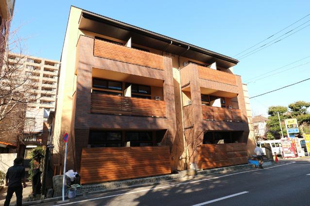 東京メトロ千代田線 根津駅 徒歩8分  築7年
