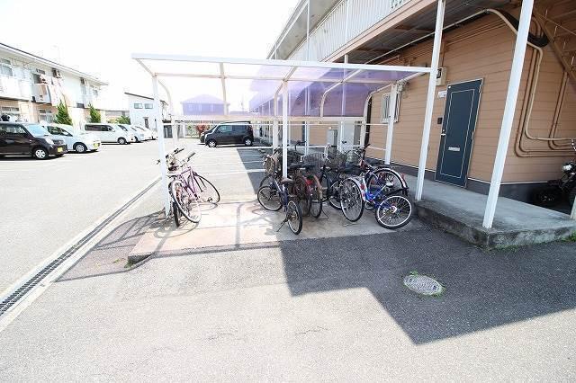 グリーンハイツ西阿知A棟