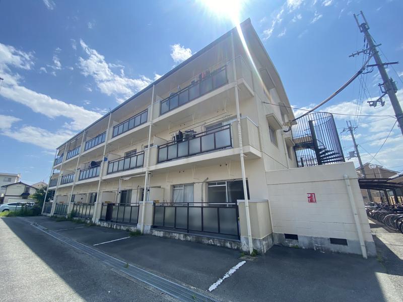 サニーハイム山氏浦 B棟