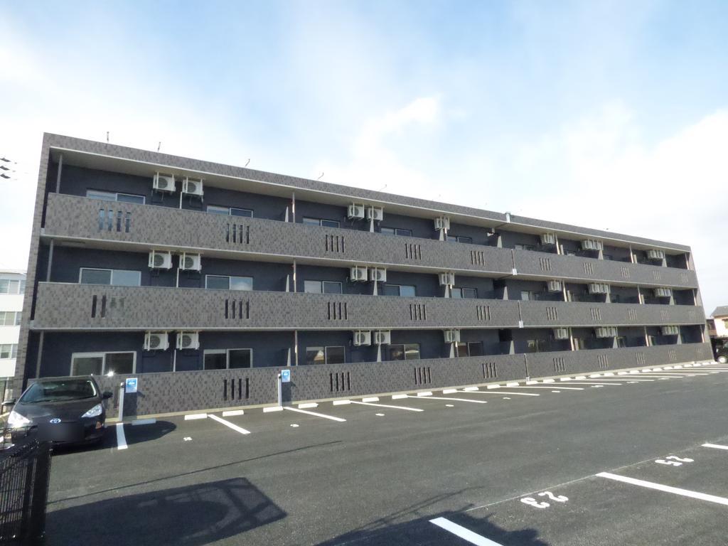 ＪＲ紀勢本線 松阪駅 徒歩20分  築9年