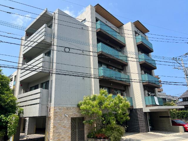 アールズプレイス福岡香椎駅前