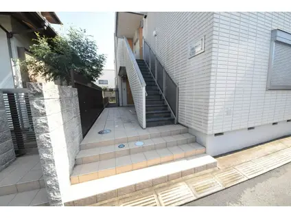 メゾンアゼリア(1SLDK/1階)の外観写真