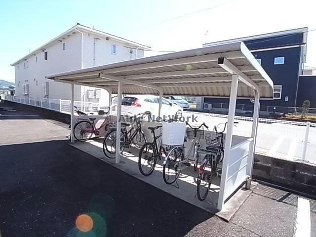 グランドハイツ市川B