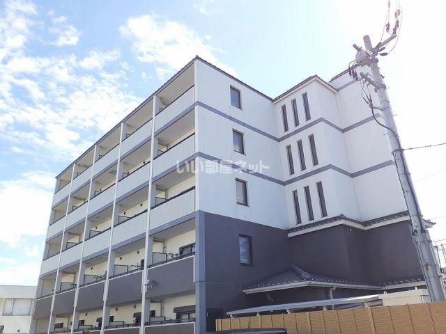 LATOUR 京