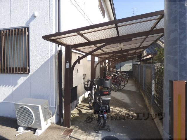 ファミーユ西条