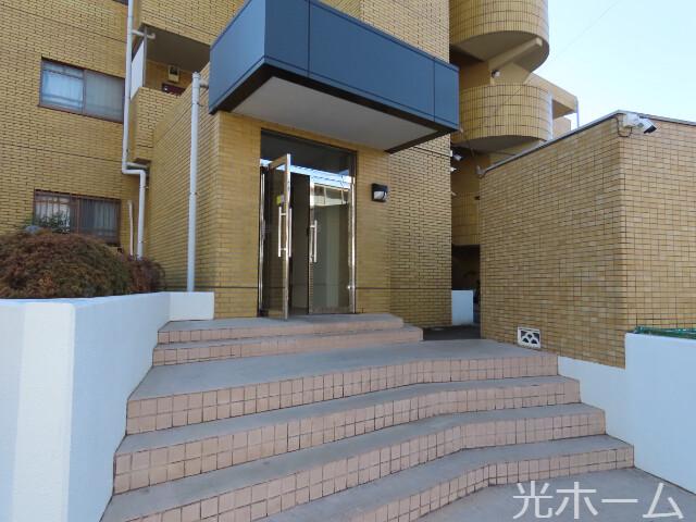 サンパレス