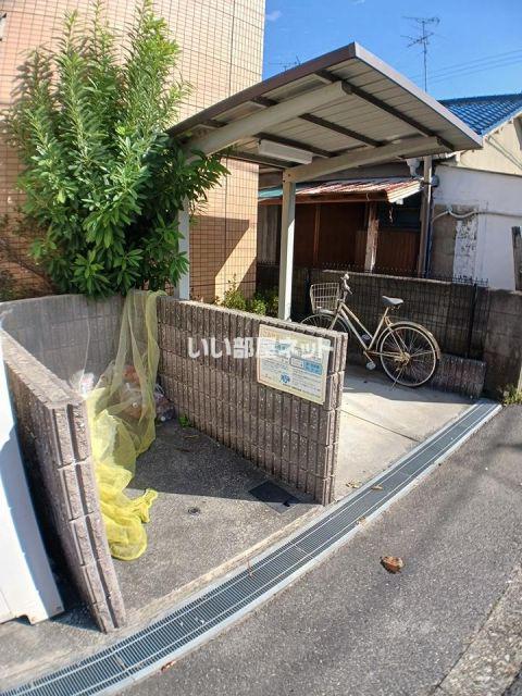 サンプレスA棟