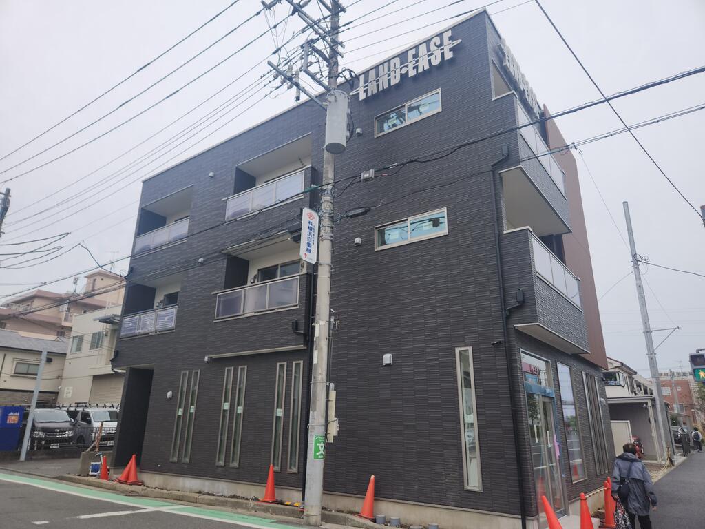 新吉田東8丁目アパート