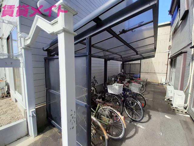 ピアース三ツ谷町 B棟