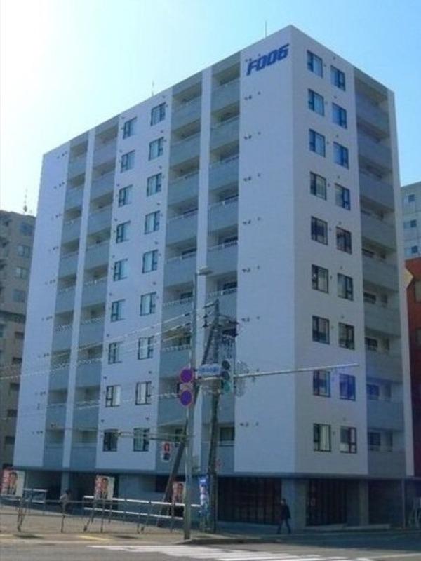 F006