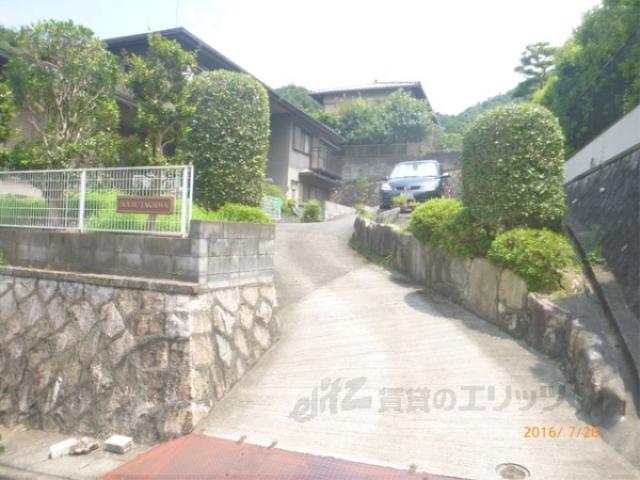 ハウス高岩
