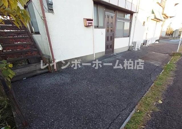 フラット青柳