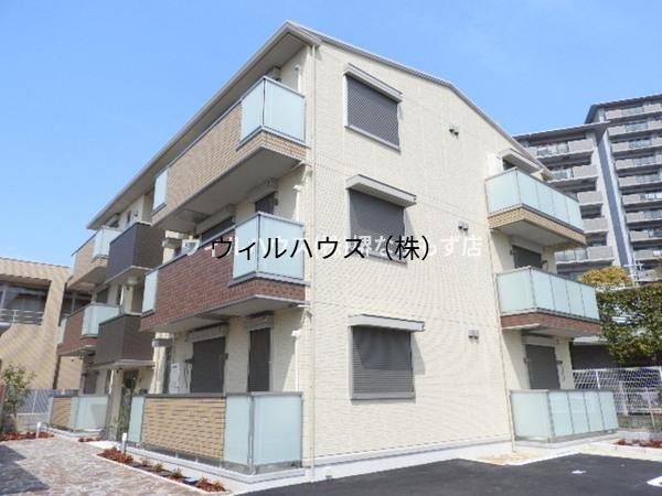 ＪＲ阪和線 富木駅 徒歩8分 3階建 築9年