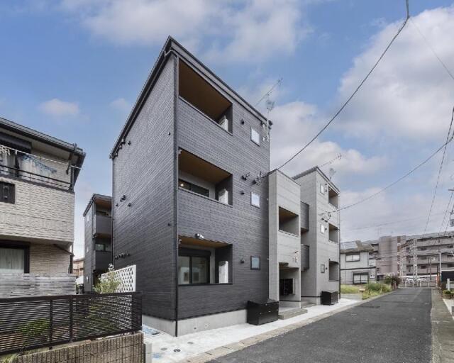THE BASE 高座渋谷