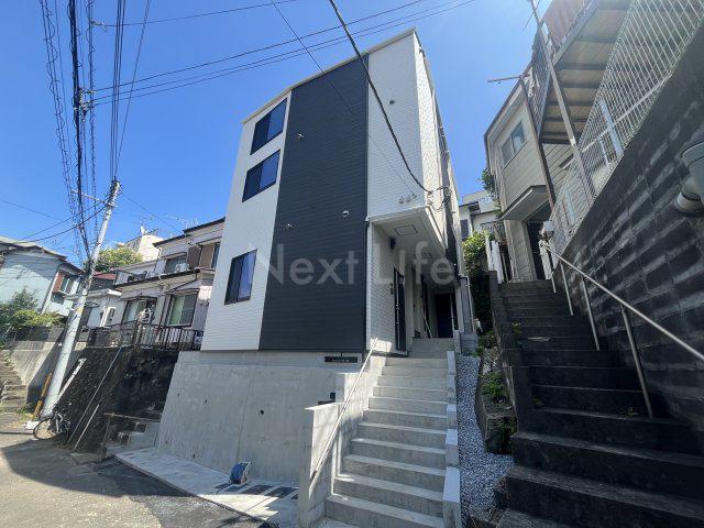 ベース三ツ沢下町(1DK/2階)