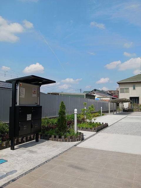 HOUSE 11