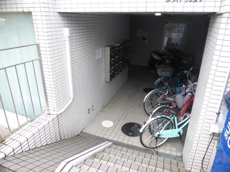 ホワイトクレステ