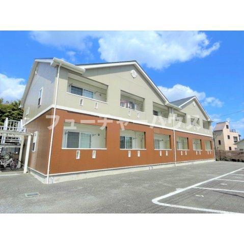 ファミール岩間