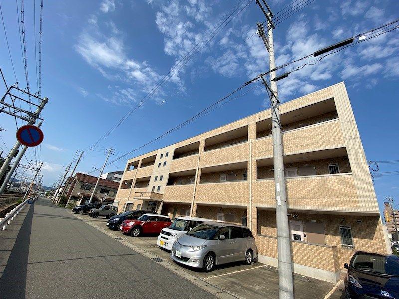 山陽電鉄本線 手柄駅 徒歩3分 3階建 築17年