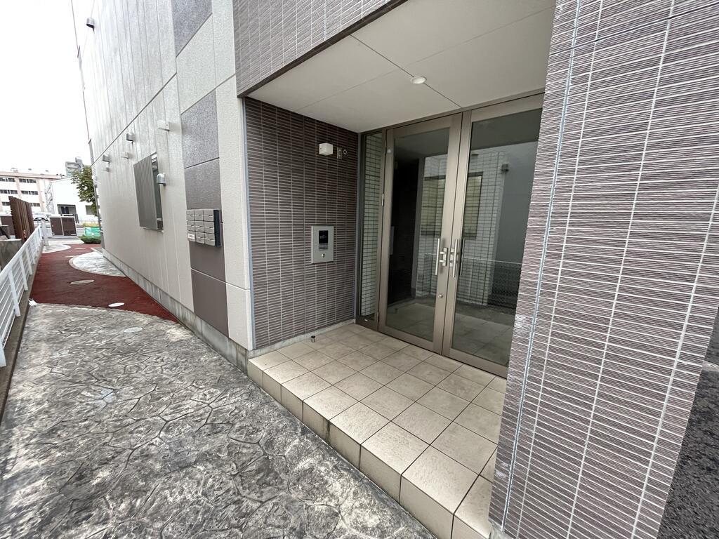 ＪＲ仙石線 榴ケ岡駅 徒歩7分 3階建 築10年