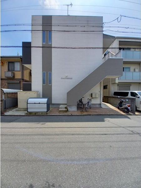 CREO八田参番館