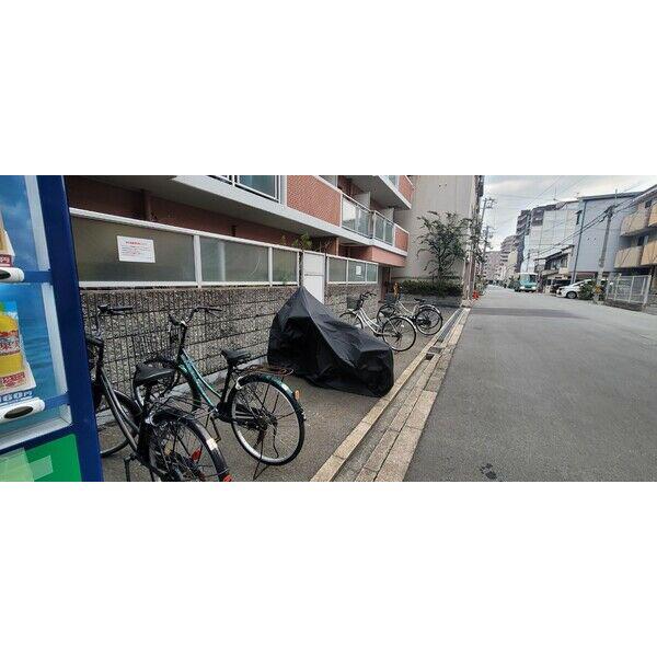 デリード塚本駅前