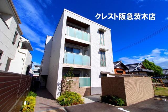 エクラシエ総持寺