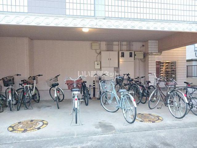 ラヴィエ新宿
