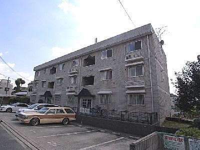 京阪本線 萱島駅 徒歩20分 3階建 築30年