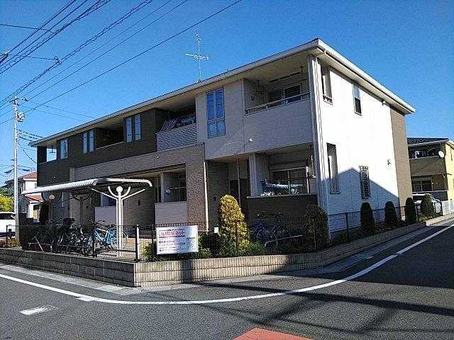 ＪＲ武蔵野線 越谷レイクタウン駅 徒歩15分 2階建 築15年