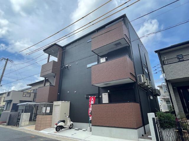 CRECIA和白東III