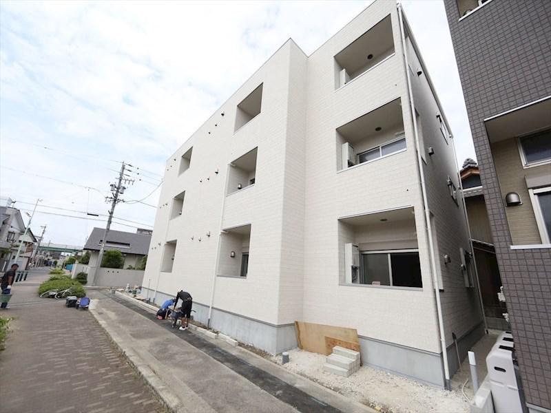 ハーモニーテラス高須賀町II(1DK/2階)