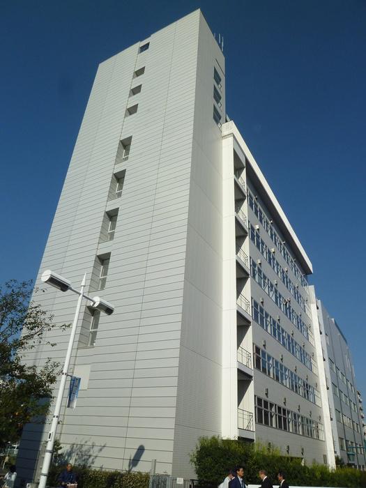 田町イースト