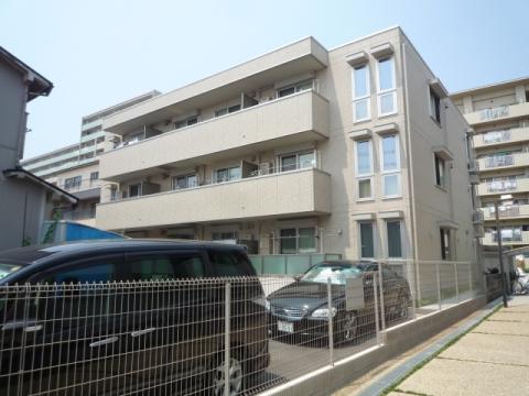 ファミール大池