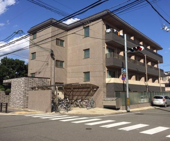 サクシード西院