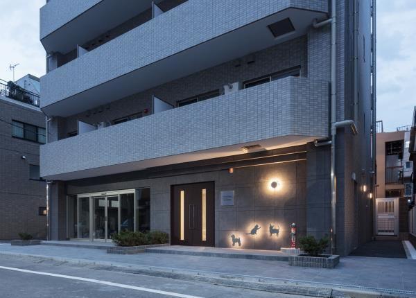 CROSS POINT AKABANE