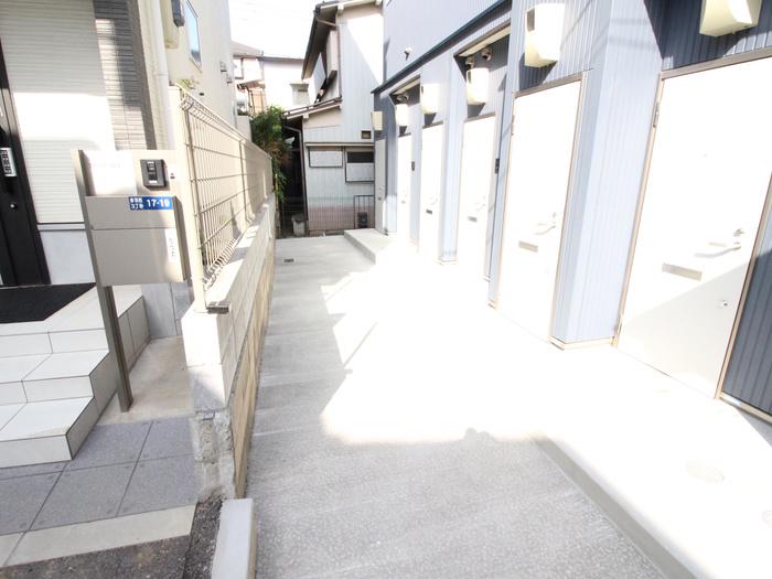 AKABANE TERRACE