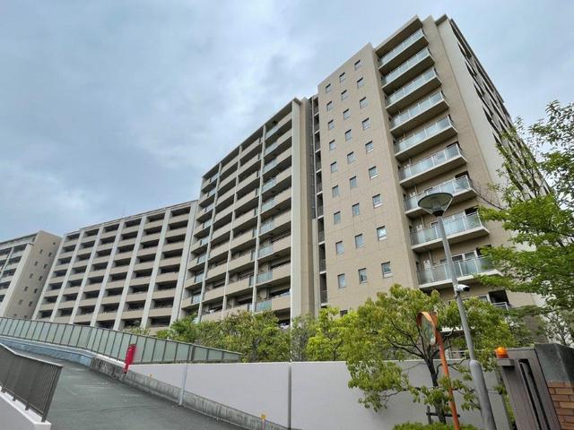グランドメゾン千里中央東丘 Ⅲ番館(3LDK/9階)