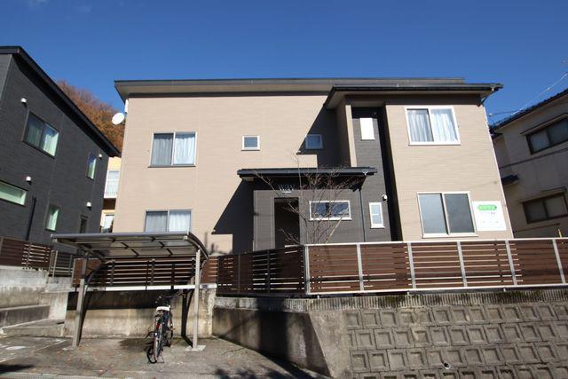 石川県金沢市 2階建 築10年