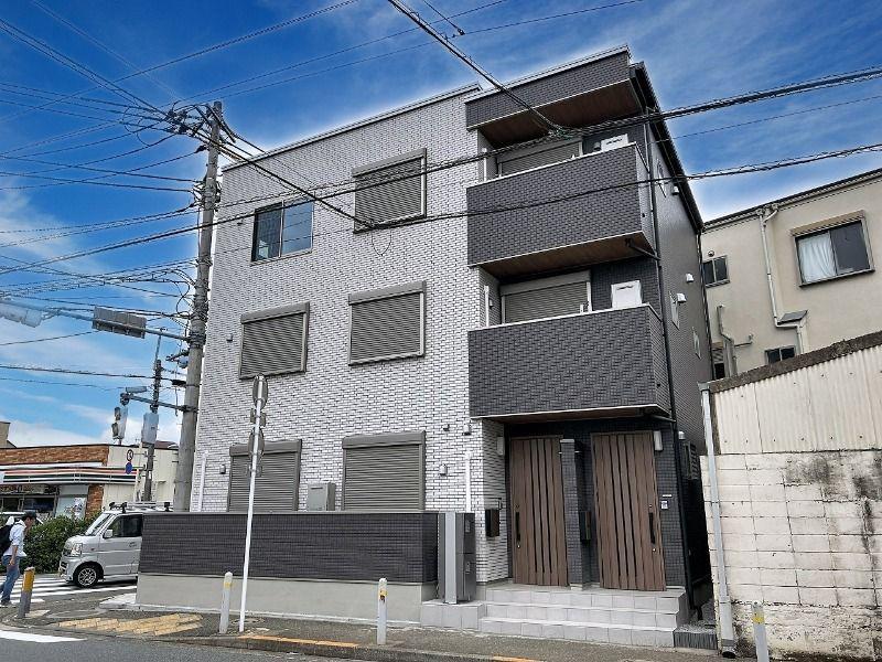 KUA MAISON J