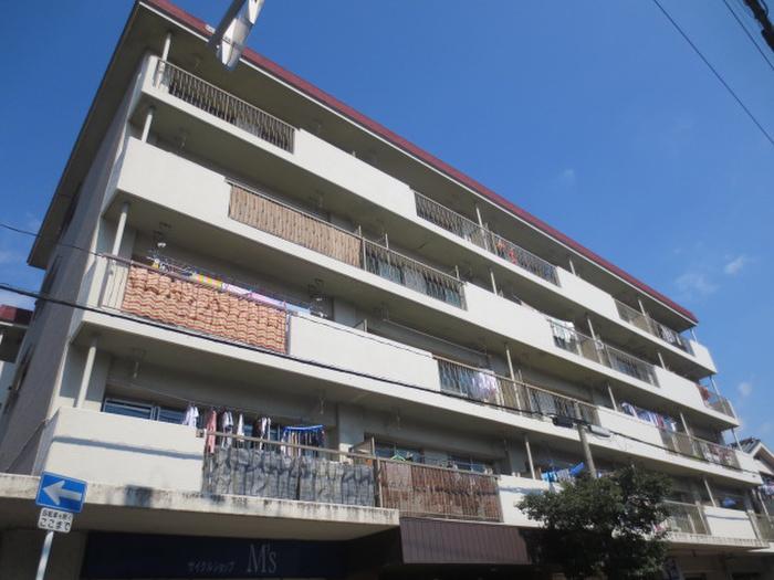 高井田ランプハウス