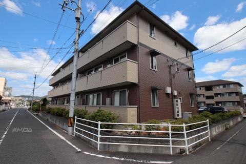 ファミーユ スクエアー B棟(3LDK/3階)