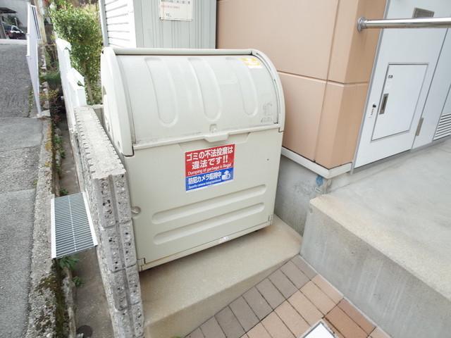 レオパレス楠谷
