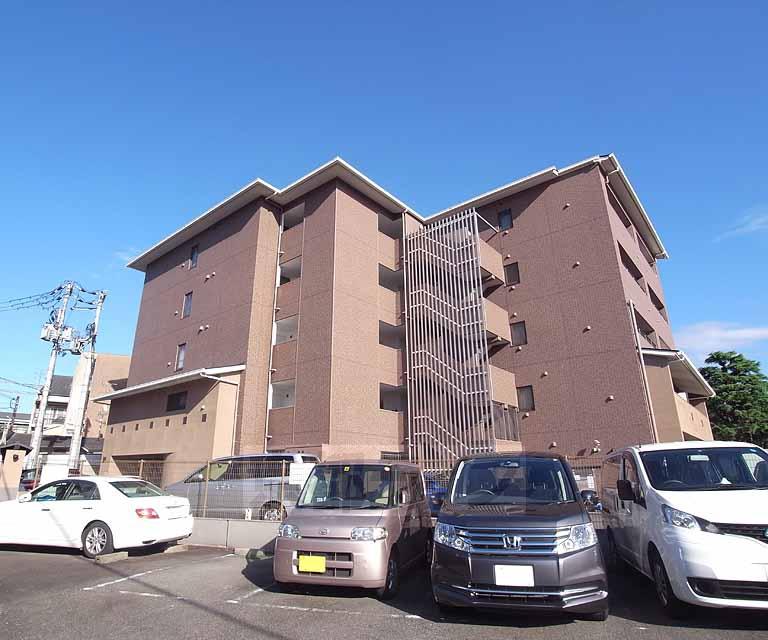 GRAND ETERNA京大正門前