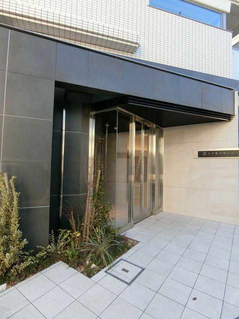 シュトラーレ 八日町