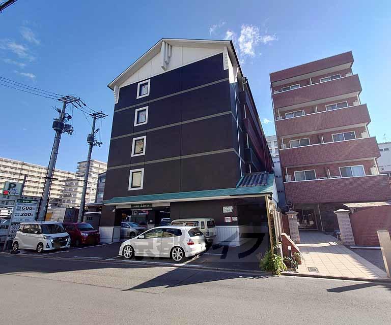 CASA SHIKO