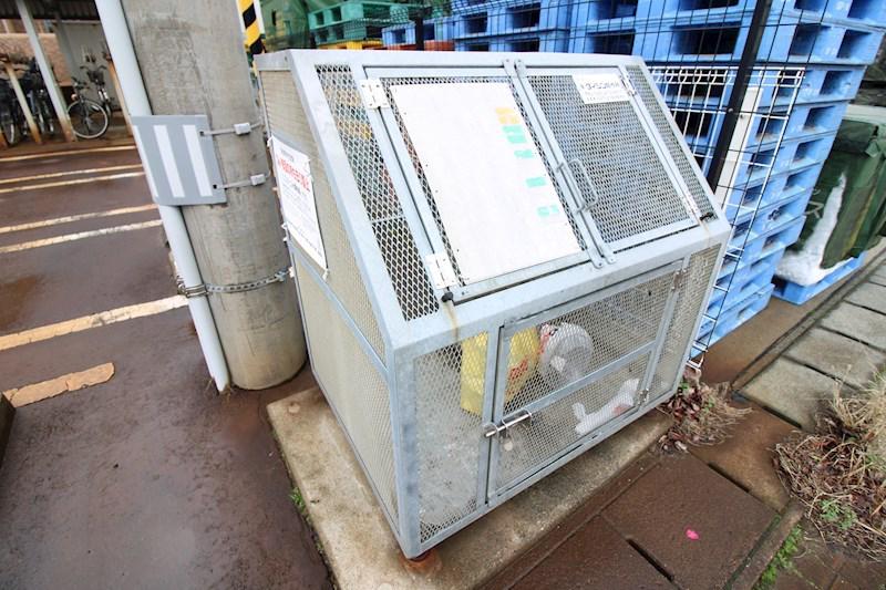 ファーストクラス空港西